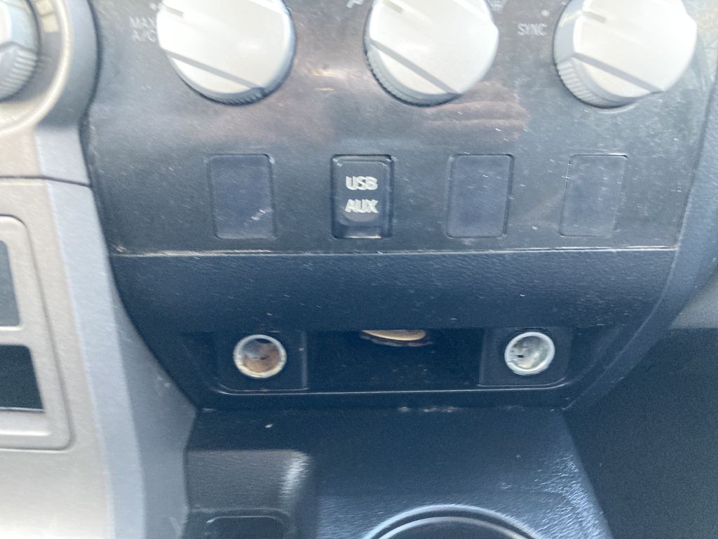 2012 Toyota Tundra Image 25