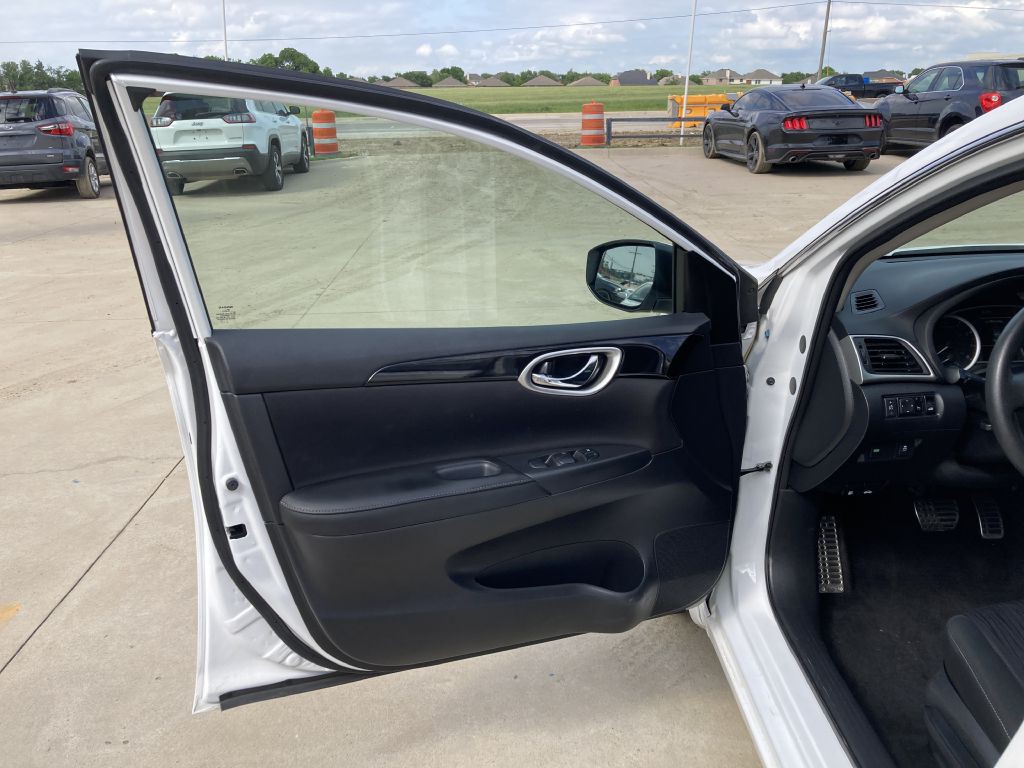 2019 Nissan Sentra Image 13