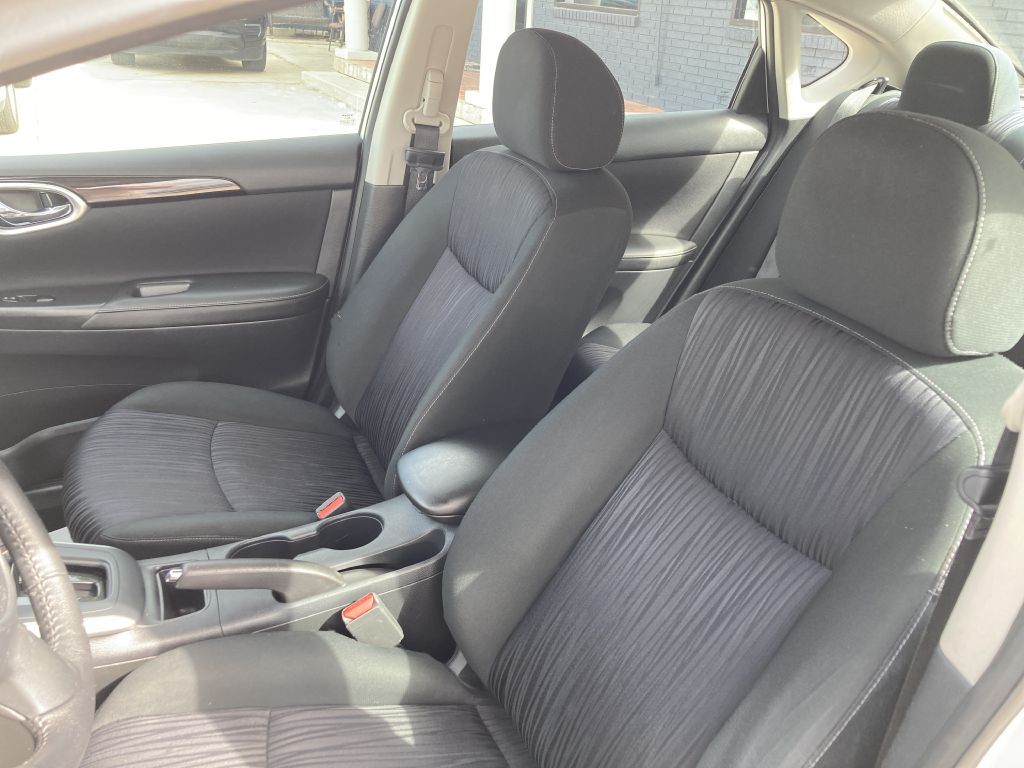 2019 Nissan Sentra Image 16