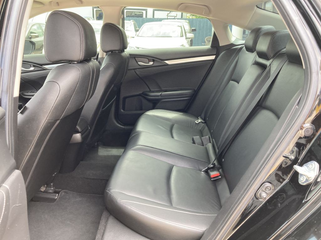 2018 Honda Civic Image 22