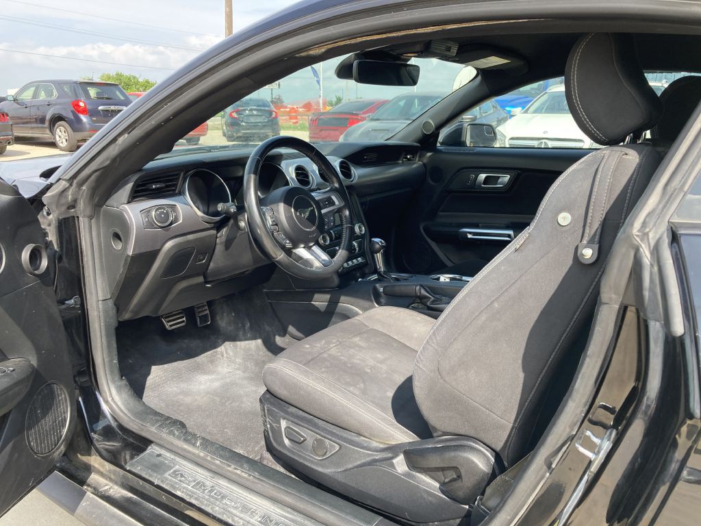 2020 Ford Mustang Image 15