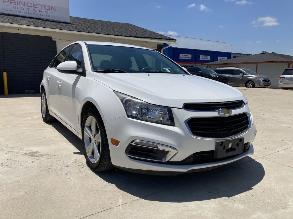 2015 Chevrolet Cruze Image 1