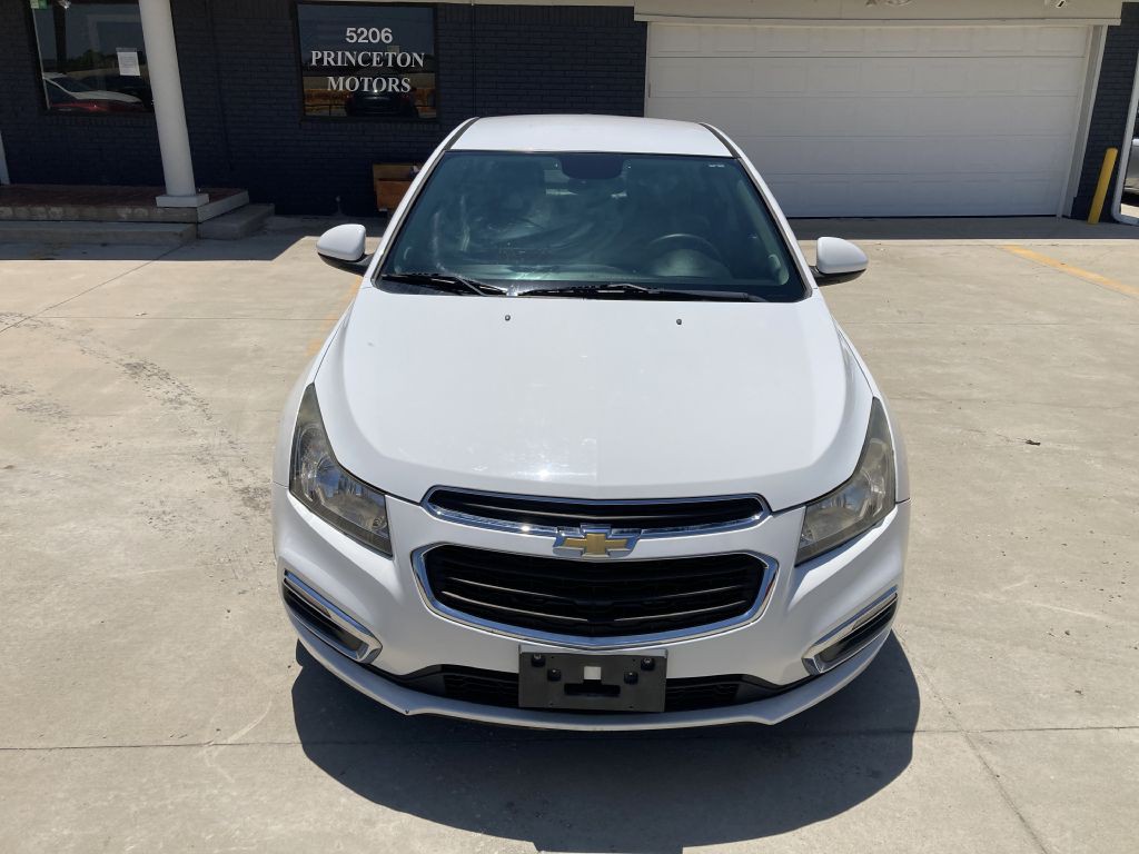 2015 Chevrolet Cruze Image 3