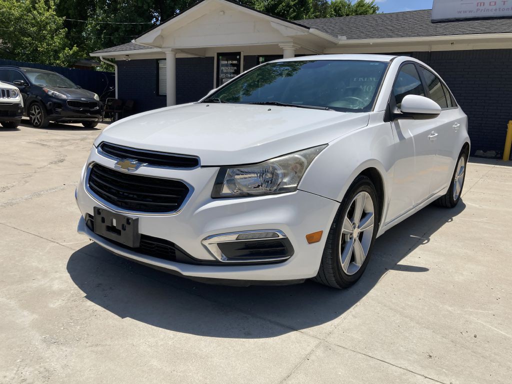 2015 Chevrolet Cruze Image 4