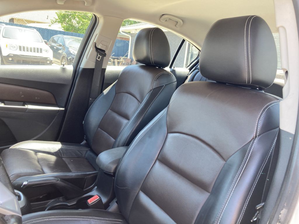 2015 Chevrolet Cruze Image 15