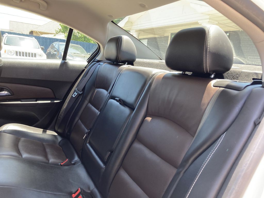 2015 Chevrolet Cruze Image 19