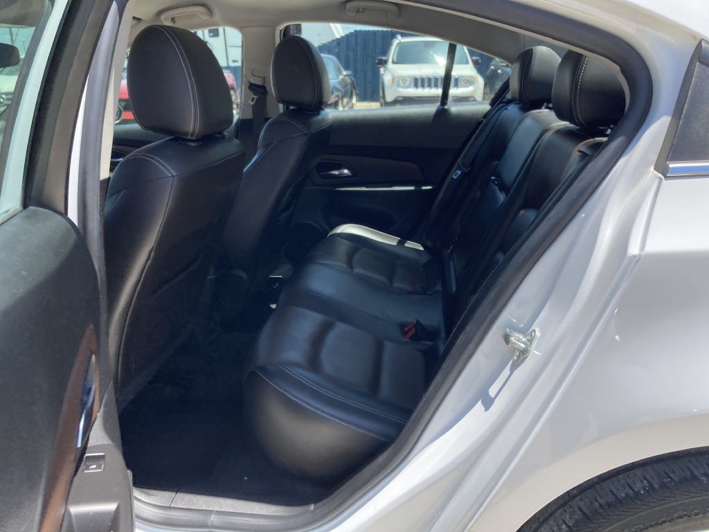 2015 Chevrolet Cruze Image 20