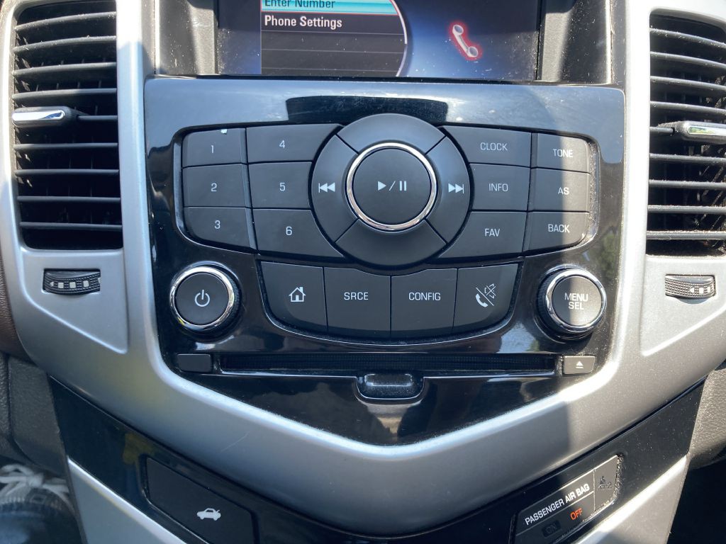 2015 Chevrolet Cruze Image 29