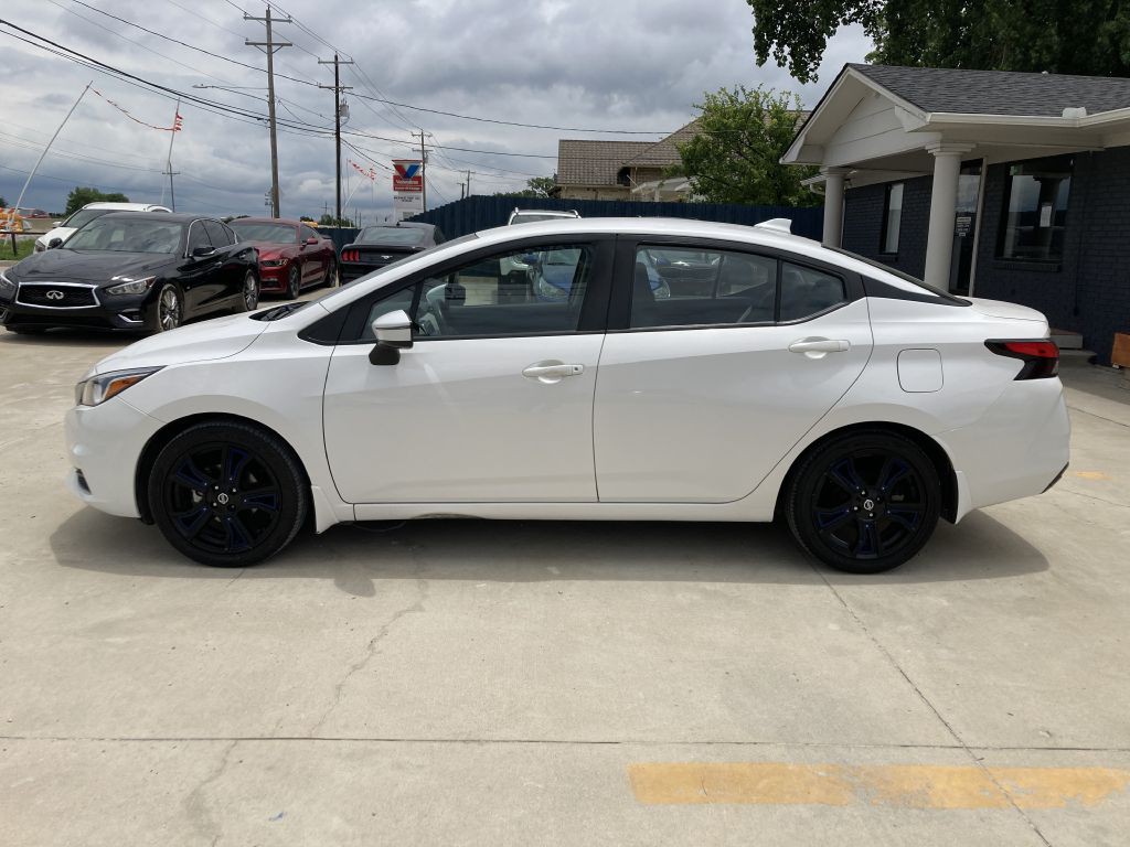 2021 Nissan Versa Image 6