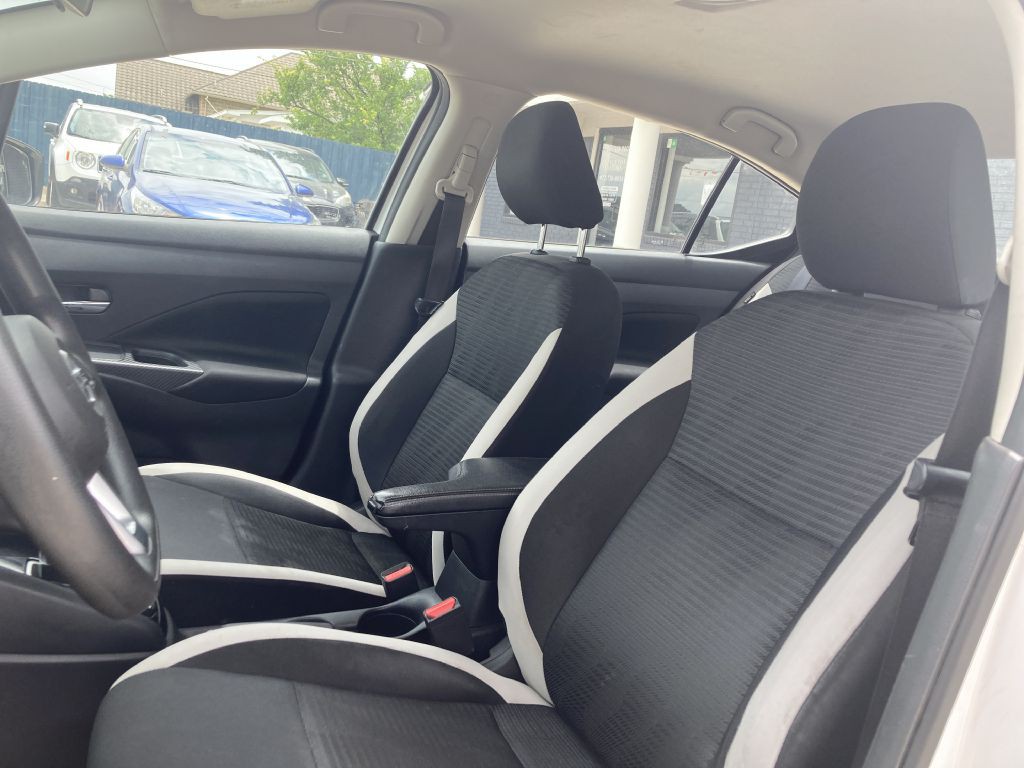 2021 Nissan Versa Image 16