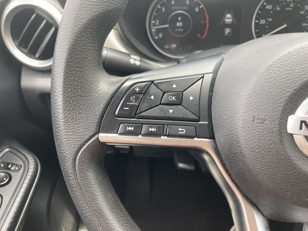 2021 Nissan Versa Image 21