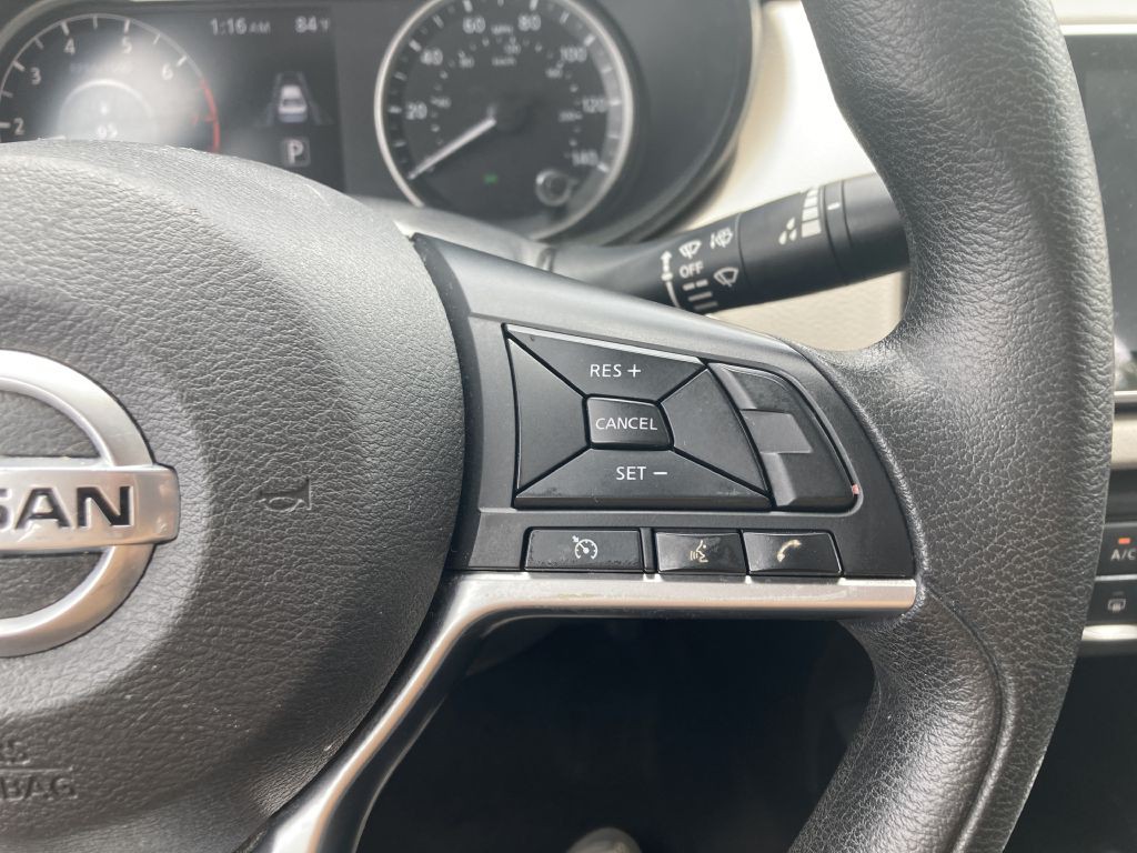 2021 Nissan Versa Image 22