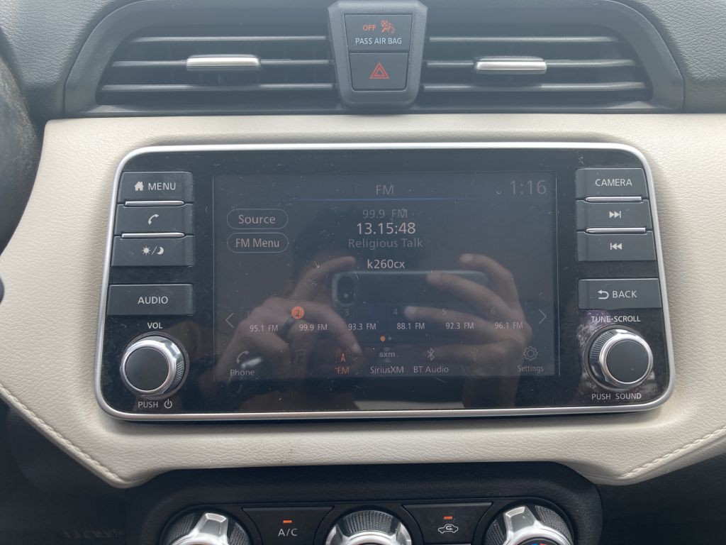 2021 Nissan Versa Image 26
