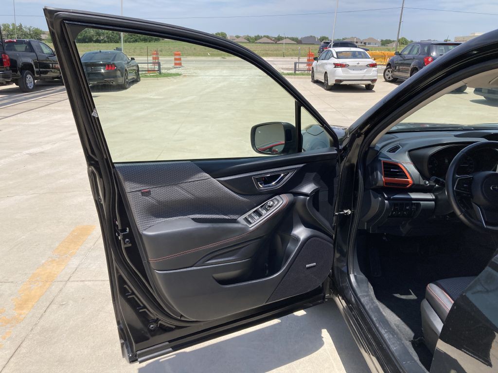 2019 Subaru Forester Image 16