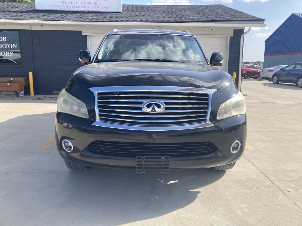 2011 INFINITI QX56 Image 2