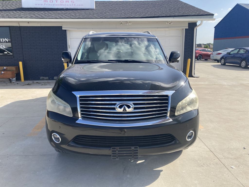 2011 INFINITI QX56 Image 3