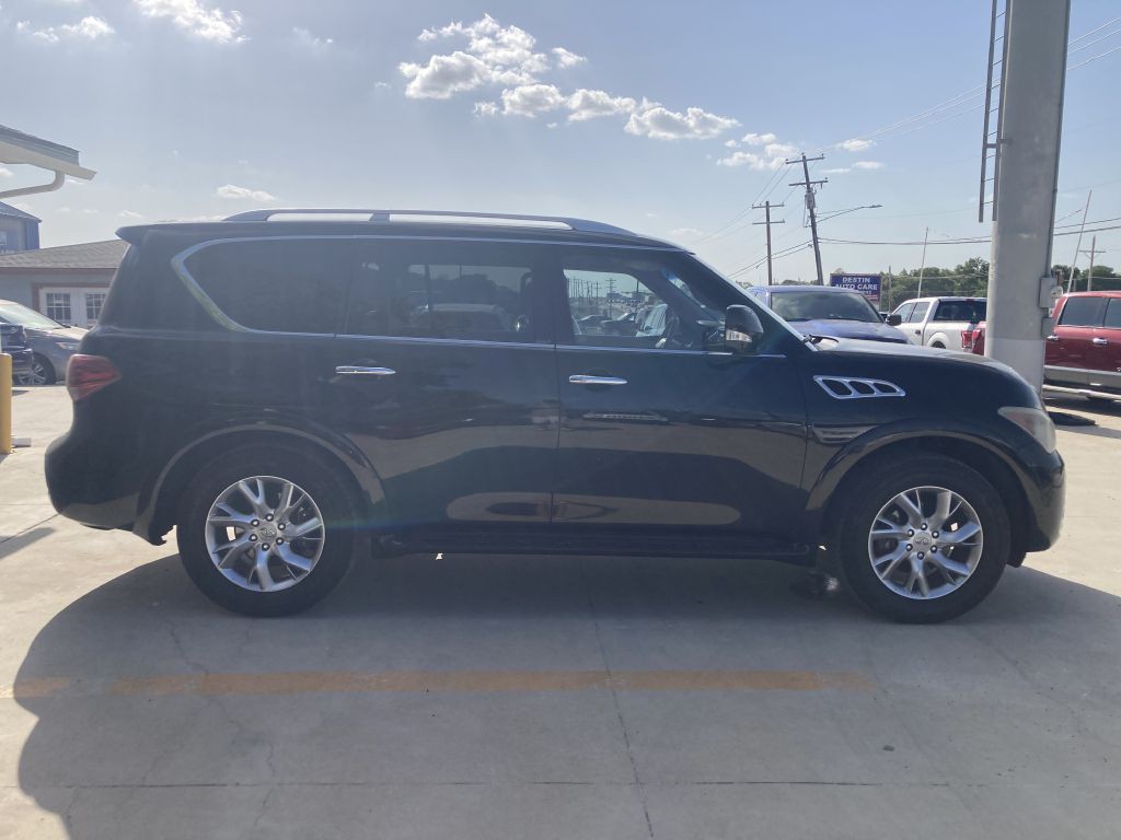 2011 INFINITI QX56 Image 8
