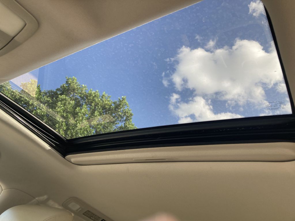 2011 INFINITI QX56 Image 41