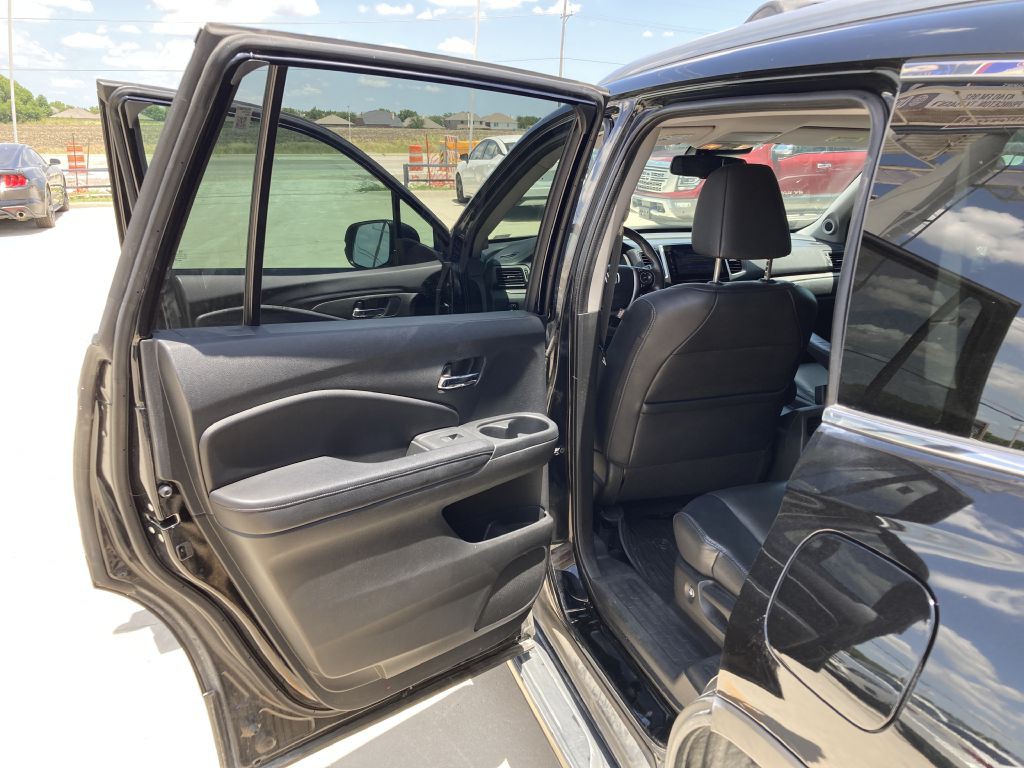 2016 Honda Pilot Image 19