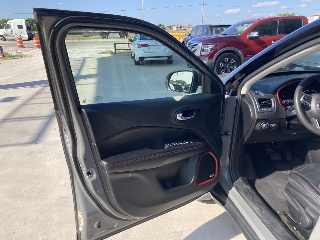 2021 Jeep Compass Image 16