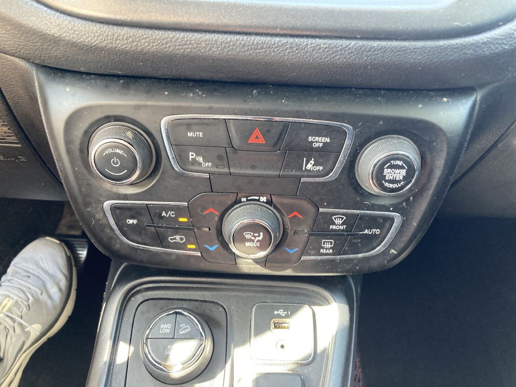 2021 Jeep Compass Image 31