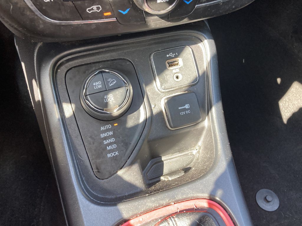 2021 Jeep Compass Image 32