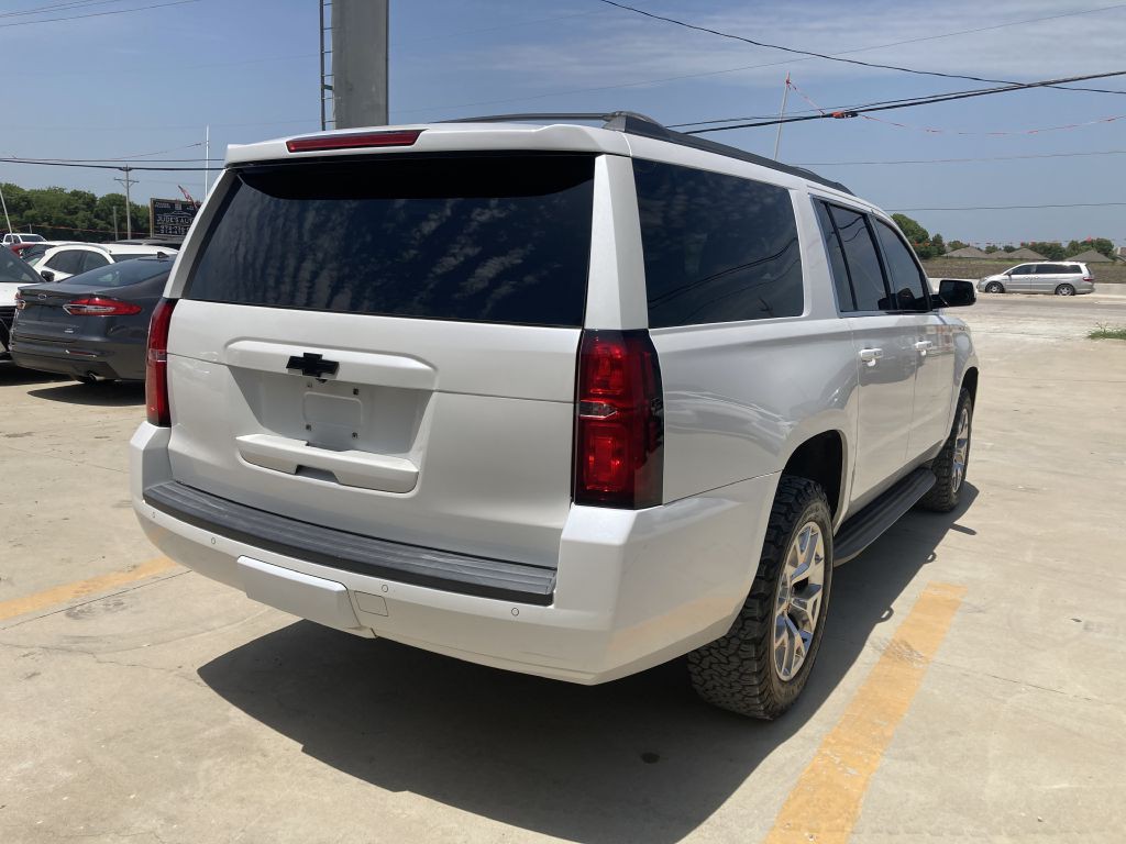2016 Chevrolet Suburban Image 9