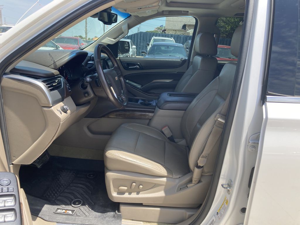 2016 Chevrolet Suburban Image 18