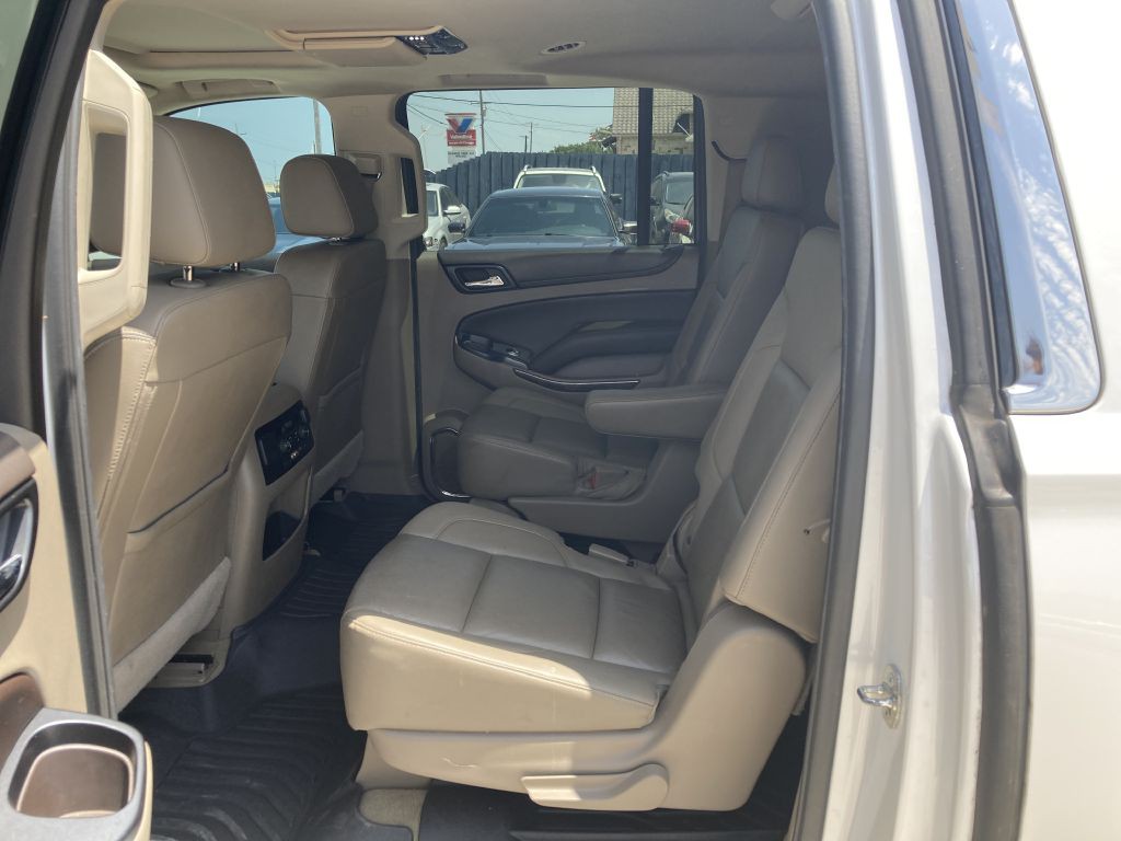 2016 Chevrolet Suburban Image 22