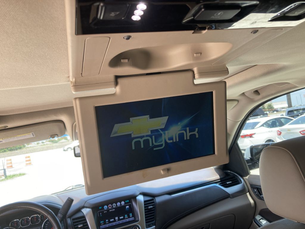 2016 Chevrolet Suburban Image 24