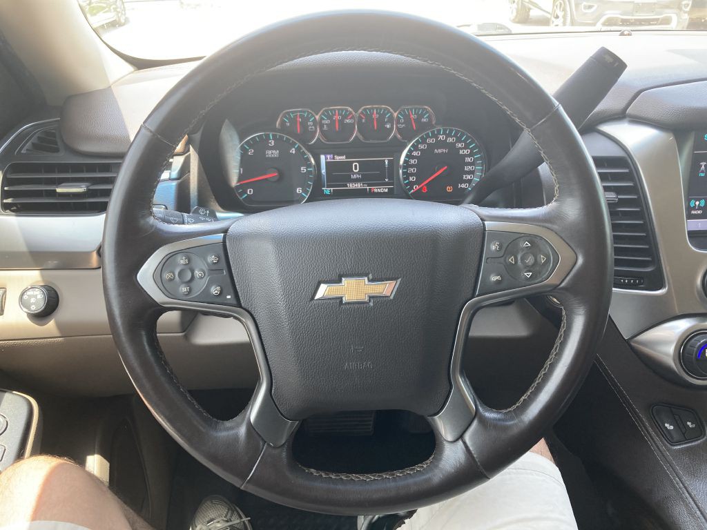 2016 Chevrolet Suburban Image 30