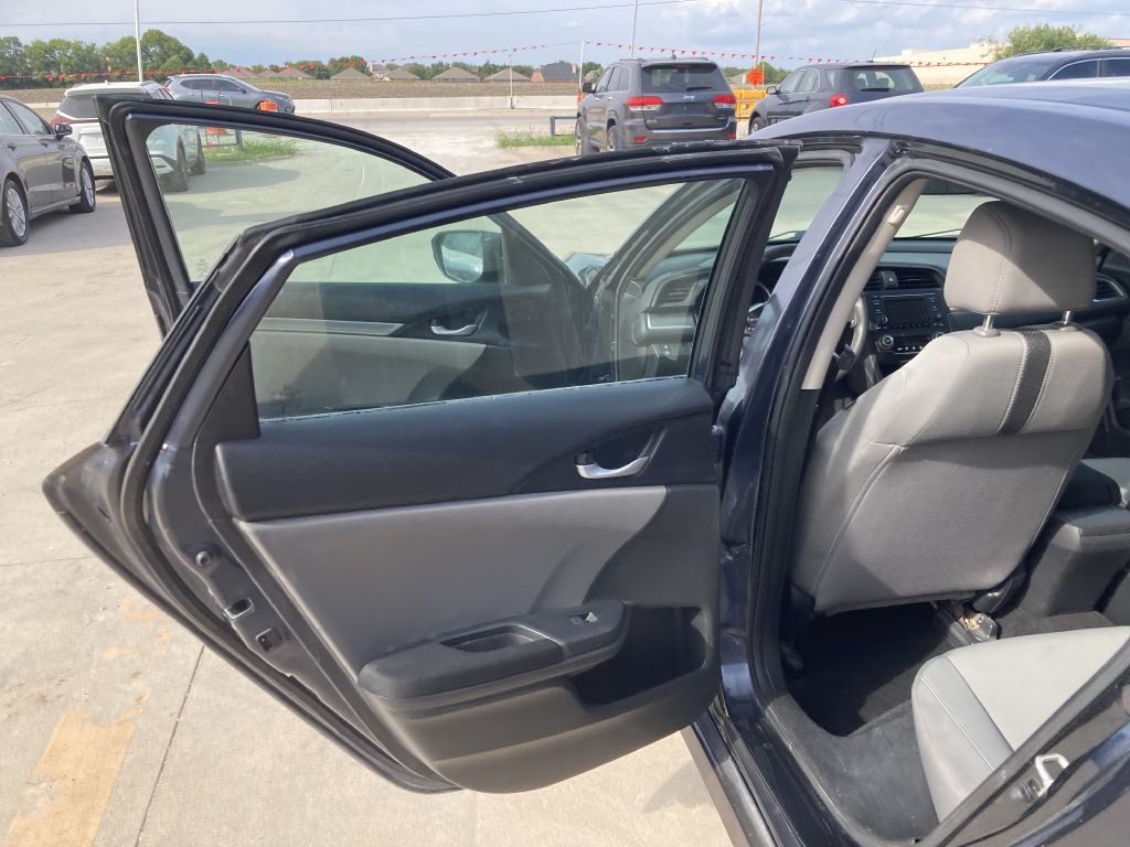 2016 Honda Civic Image 17
