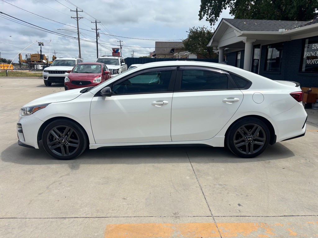 2021 Kia Forte Image 6