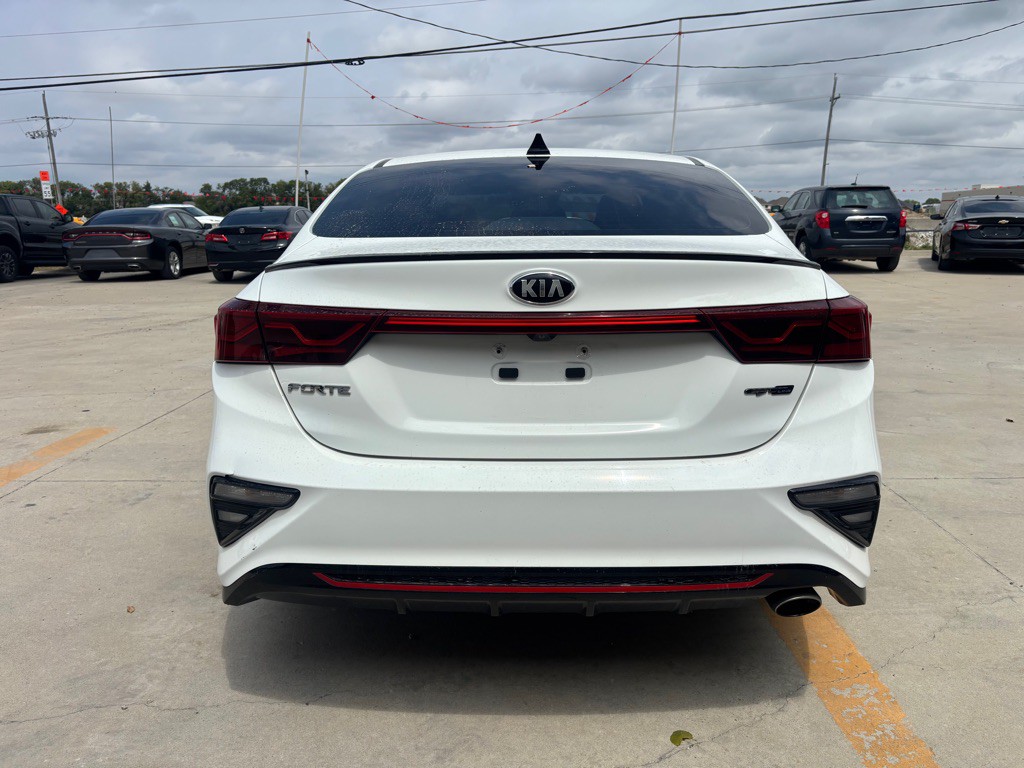 2021 Kia Forte Image 9