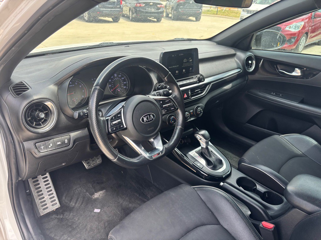 2021 Kia Forte Image 16