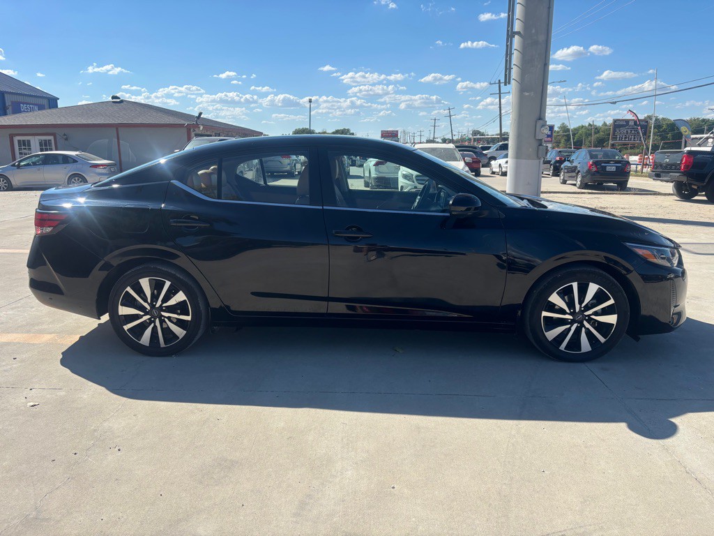 2025 Nissan Sentra Image 7