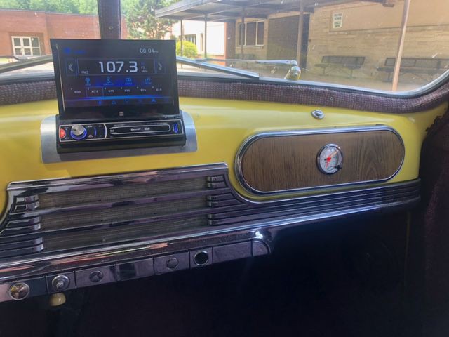 1946 Oldsmobile Special Image 15