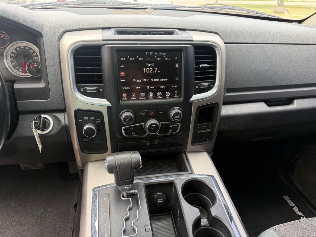 2013 RAM 1500 Image 12