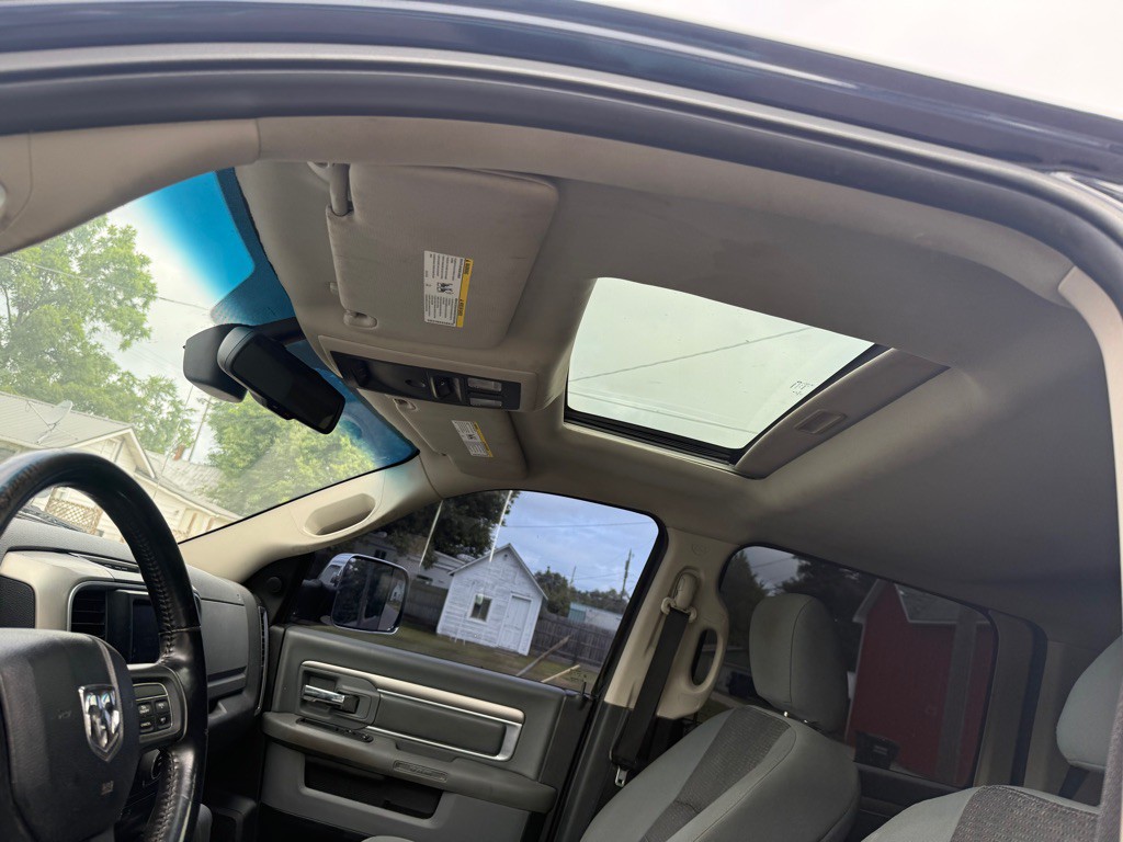 2013 RAM 1500 Image 14