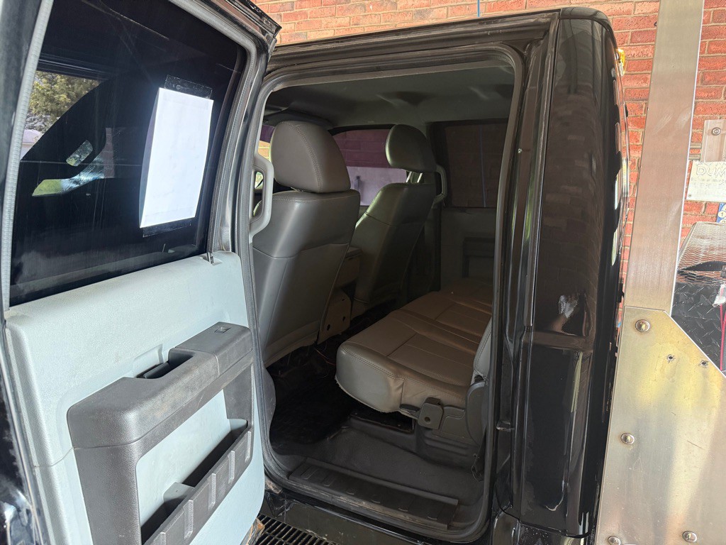 2011 Ford F-250 Image 8