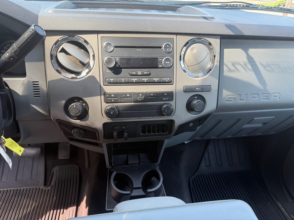 2012 Ford F-250 Image 12