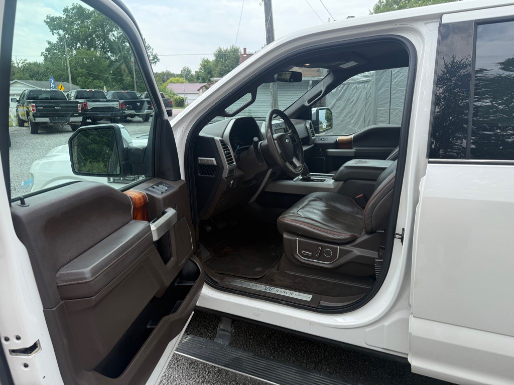 2015 Ford F-150 Image 9