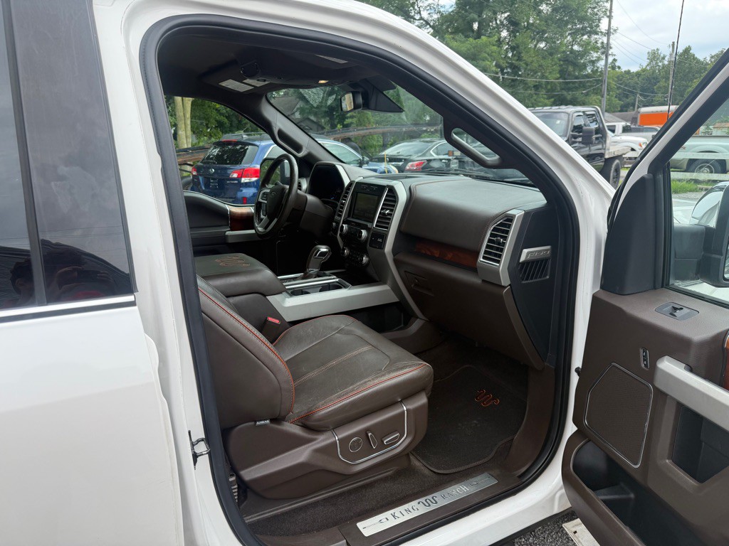 2015 Ford F-150 Image 16
