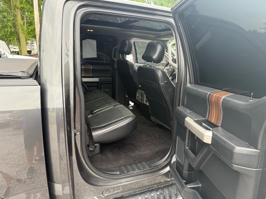 2015 Ford F-150 Image 16