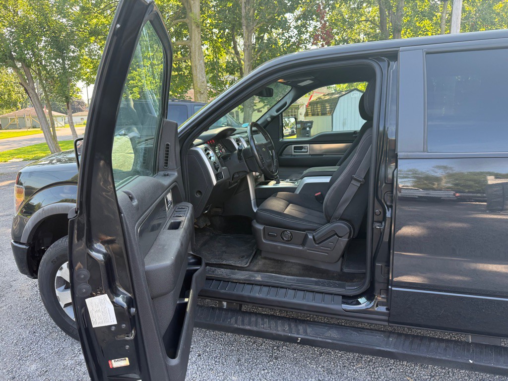 2014 Ford F-150 Image 9