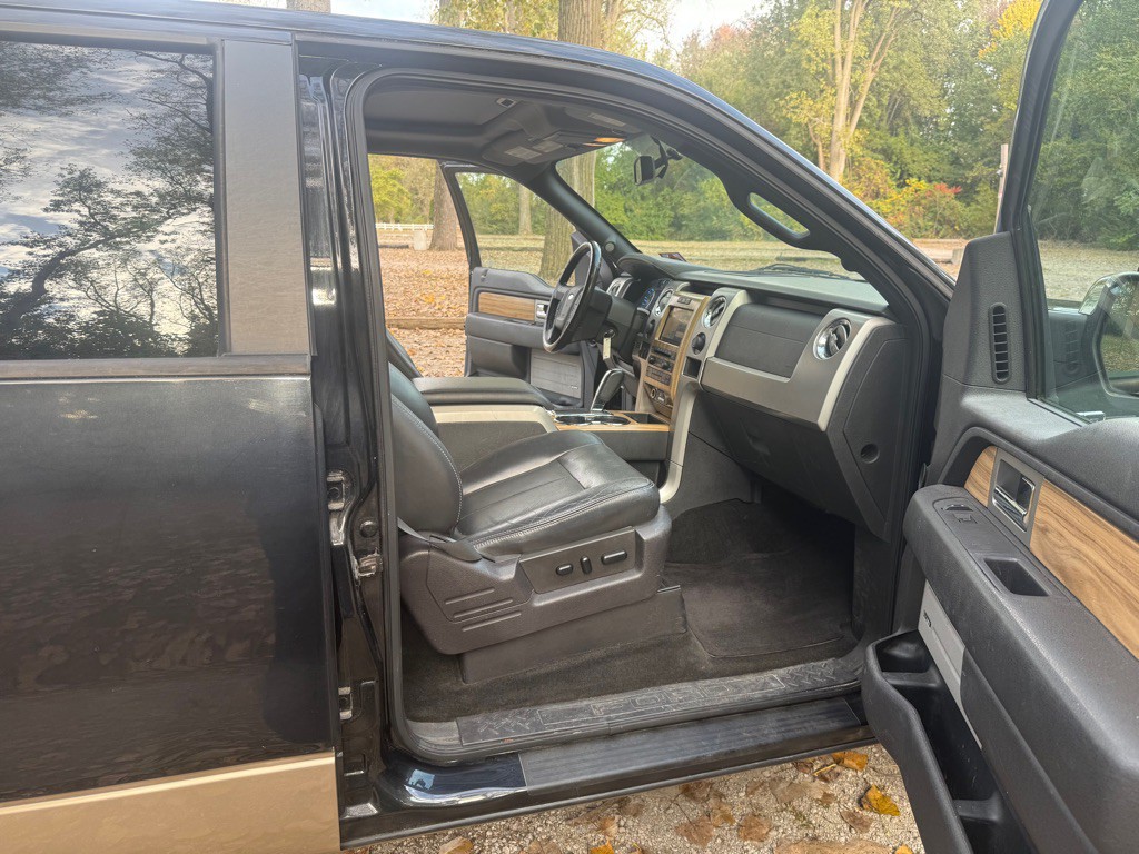 2011 Ford F-150 Image 17