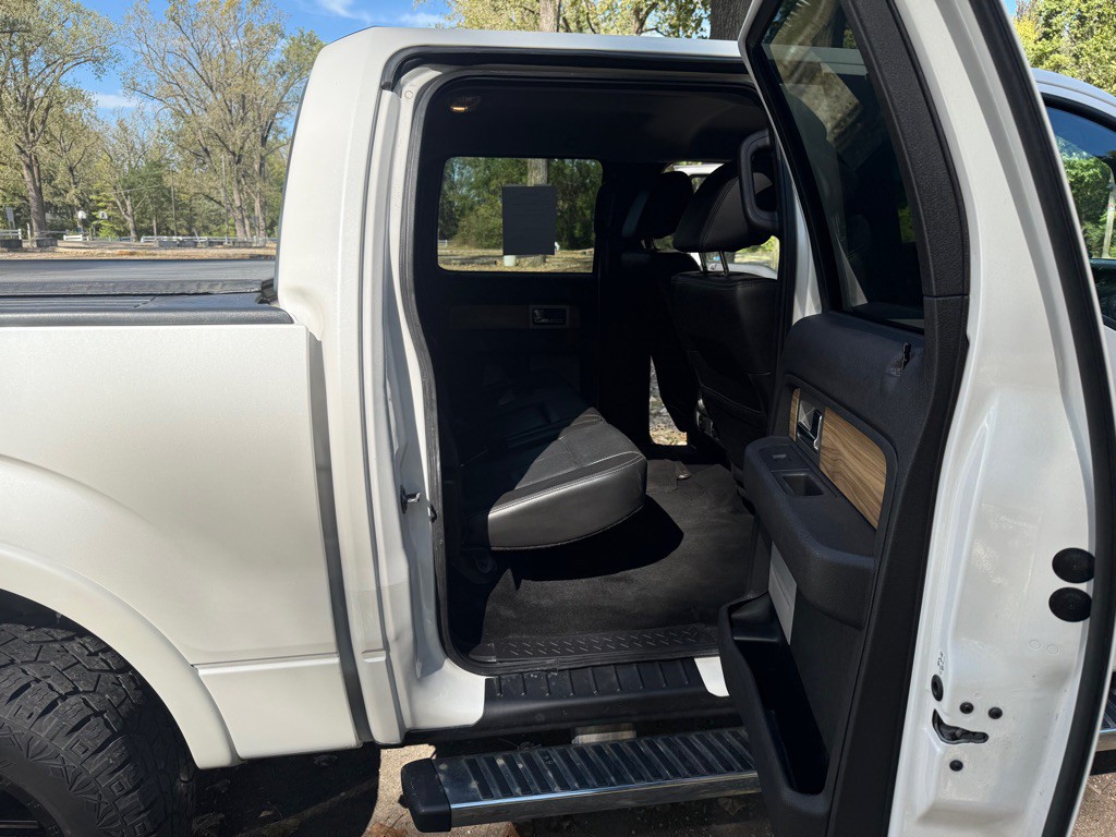 2011 Ford F-150 Image 17