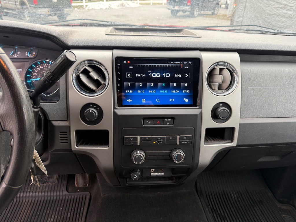 2011 Ford F-150 Image 12