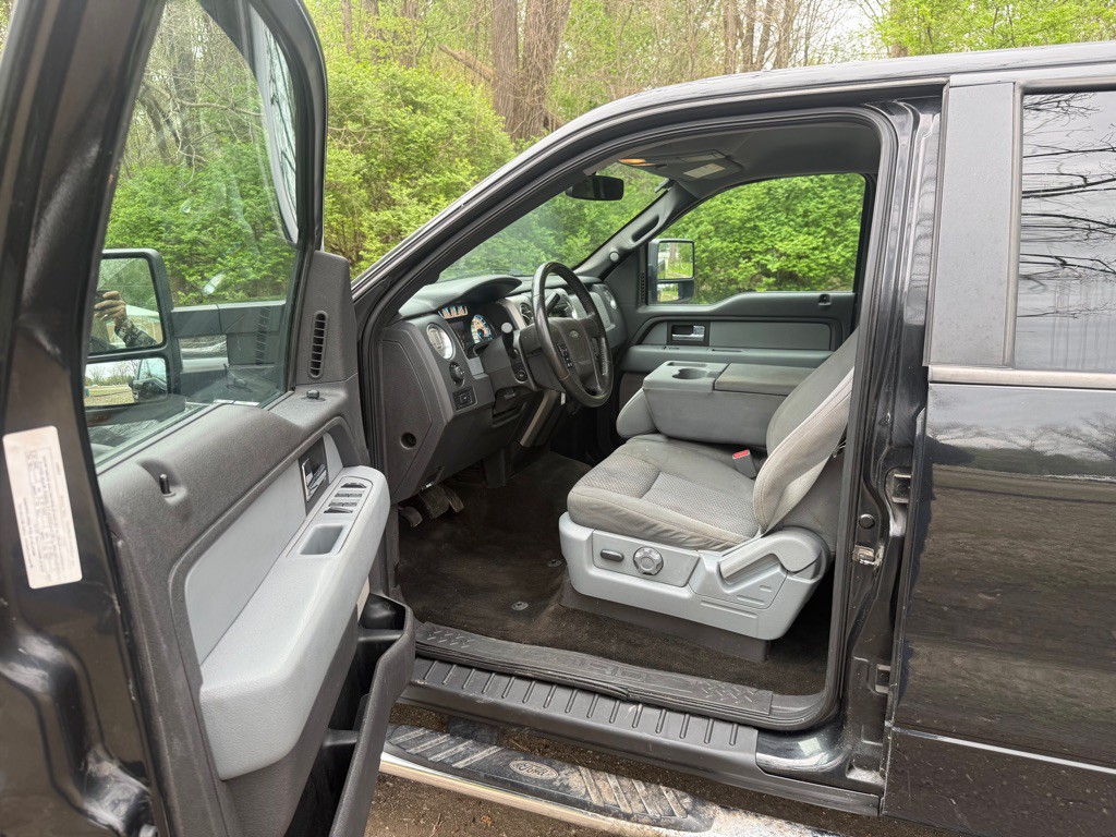 2013 Ford F-150 Image 9