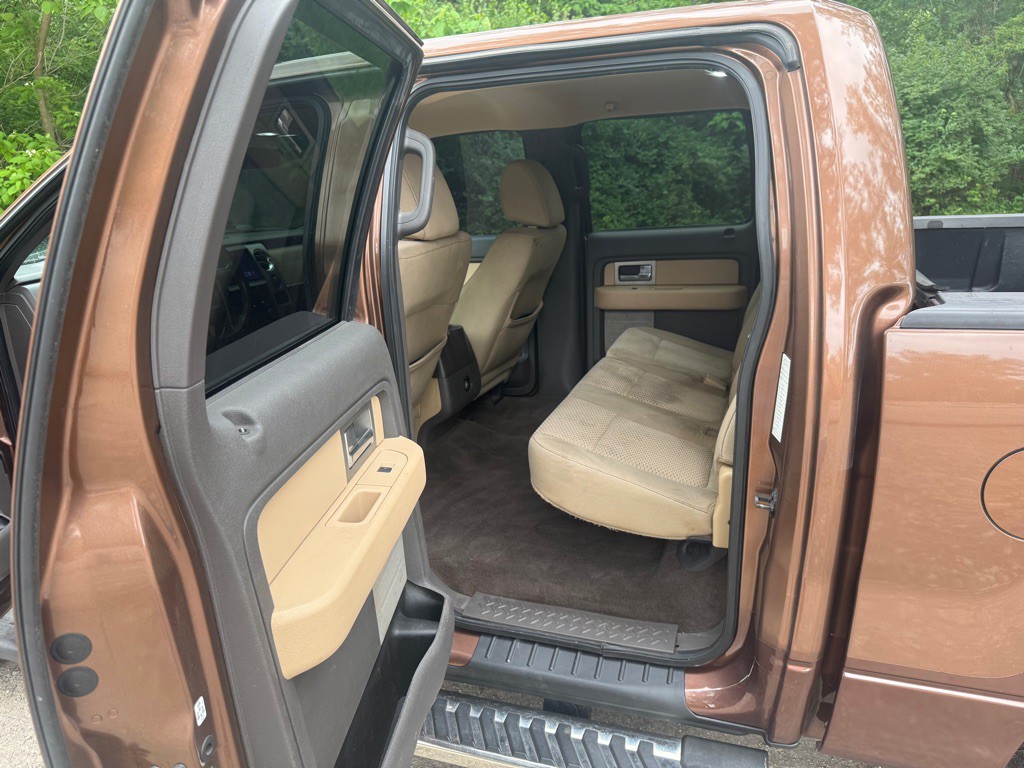2011 Ford F-150 Image 12